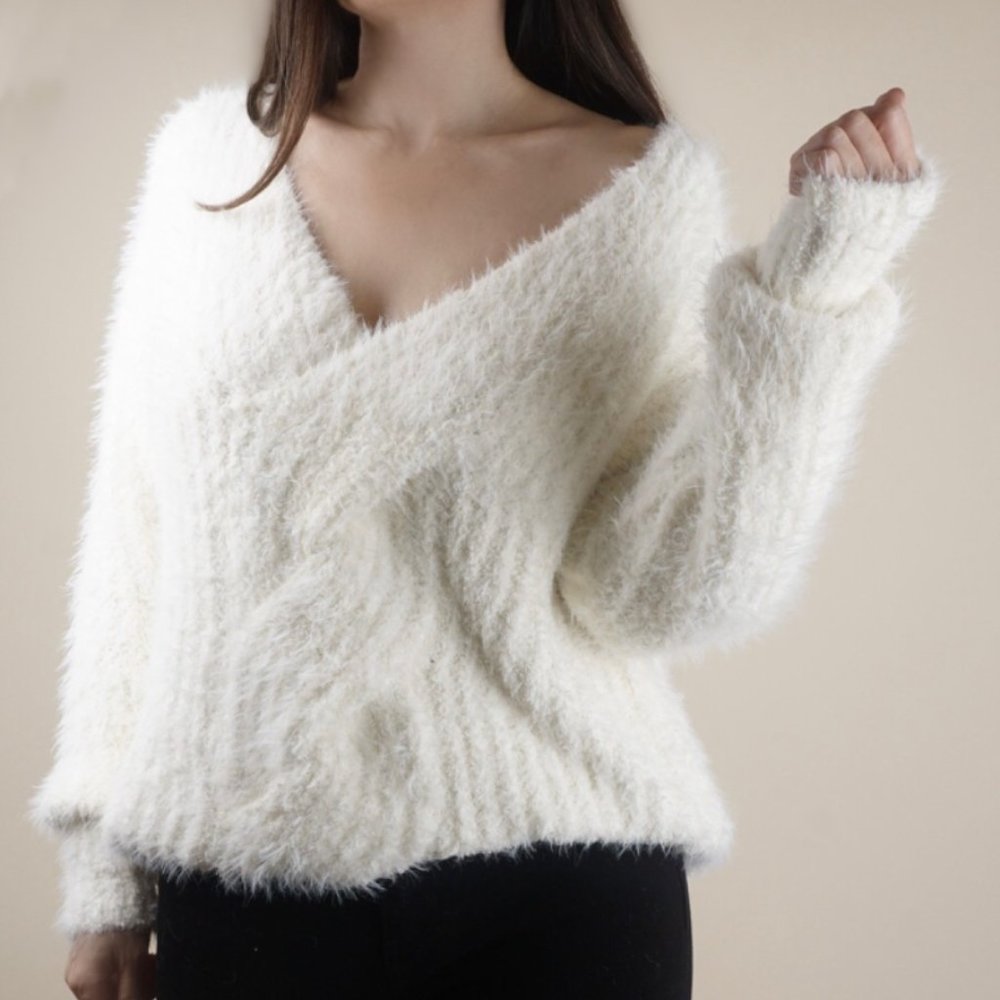 Soft Fuzzy Eyelash Knit Sweater in Ivory/cream - Picture 2 of 6